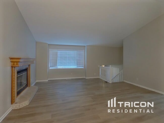 Building Photo - 12015 60th Pl N