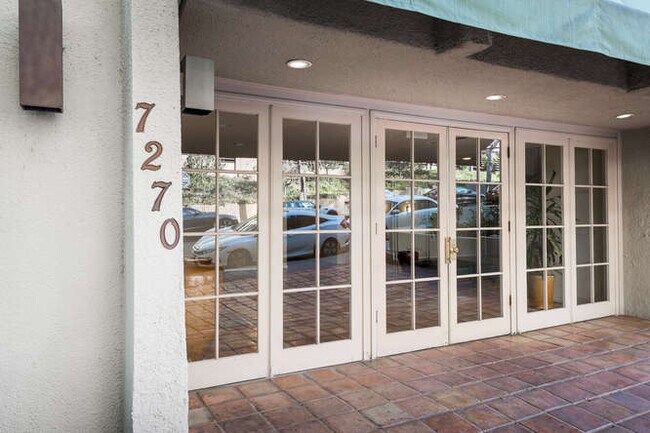 Building Photo - 7270 Hillside Ave