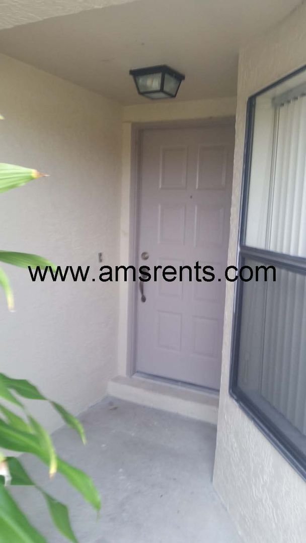 Foto del edificio - 3 bedroom Townhouse in Orlando