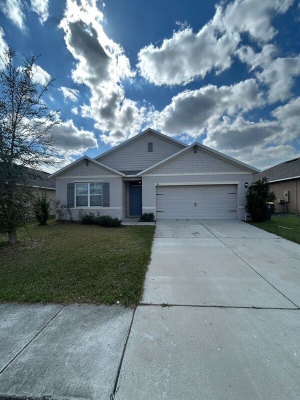 Building Photo - 124 Fall Glo Rd