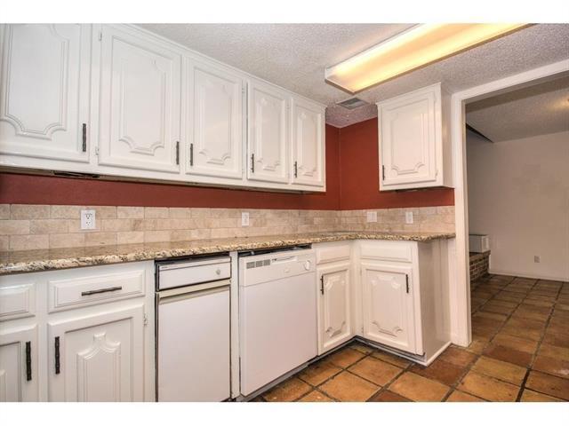 Building Photo - 4902 Thunder Rd