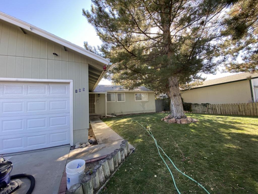 Primary Photo - 105 W Gardengate Way
