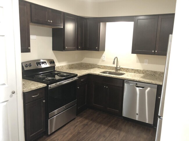 Foto del edificio - 227 N Broadway St