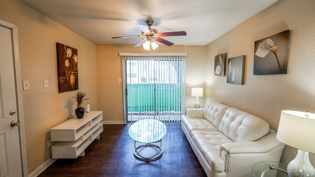 Foto del edificio - Pecan Square Village