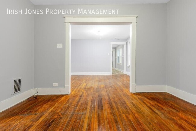 Foto del edificio - 239 Crowley Ave