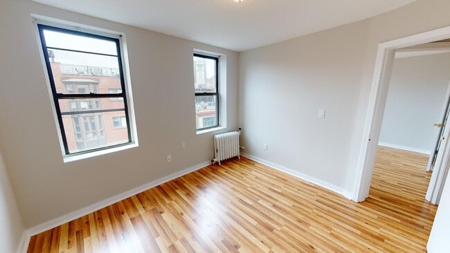 Building Photo - 222 Hanover St