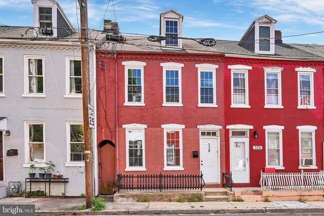Building Photo - 330 Beaver St