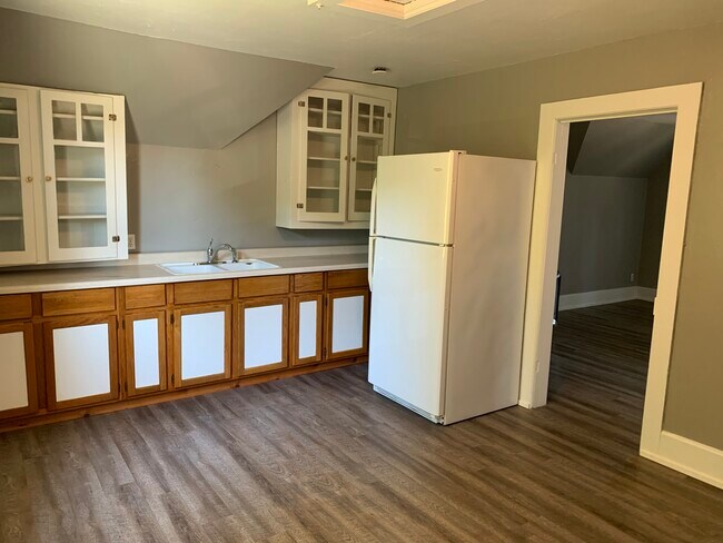 ¡Una acogedora cocina te da la bienvenida! - 1201 Steele St