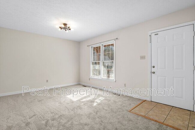 Building Photo - 16002 Tipton Cir