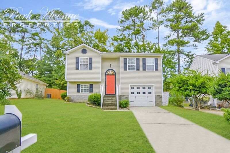 Primary Photo - 1817 Elkpark Dr