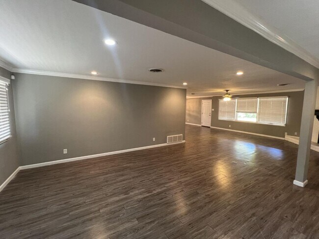 Foto del edificio - South Central Lubbock Home