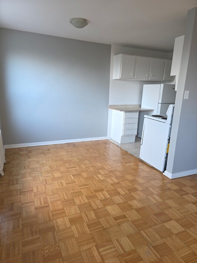 Building Photo - 17 Eccleston Dr