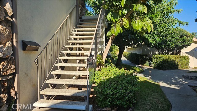 Foto del edificio - 22619 Nadine Cir