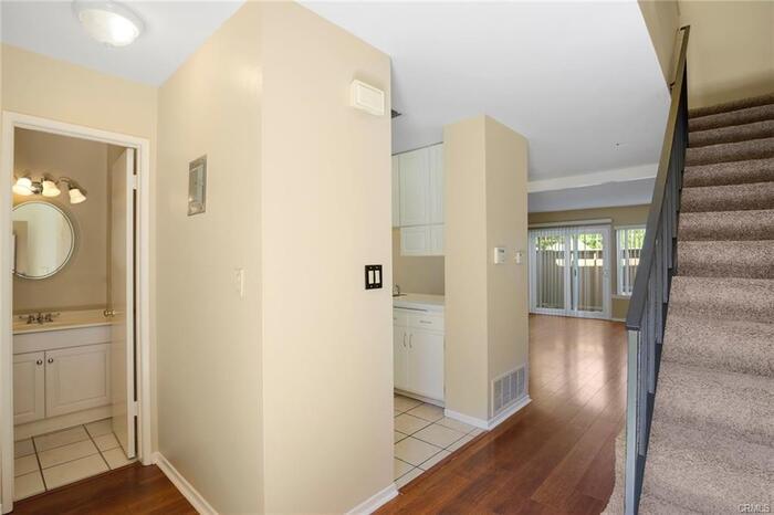Primary Photo - 1116 S Dover Cir