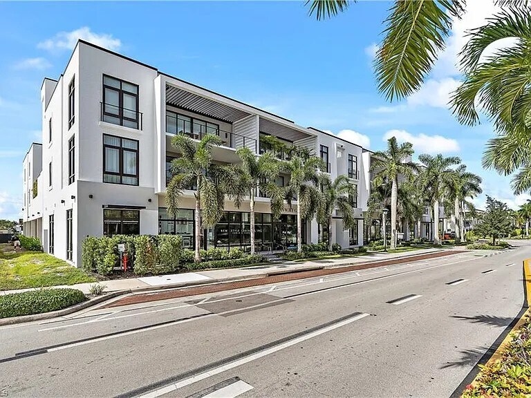 Foto principal - 850 Central Ave