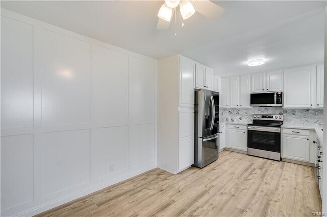 Foto del edificio - 34112 Selva Rd