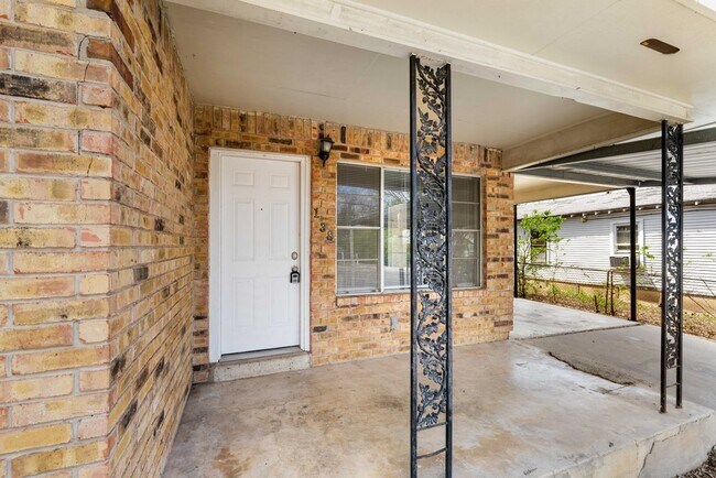 Foto del edificio - 138 Dora St