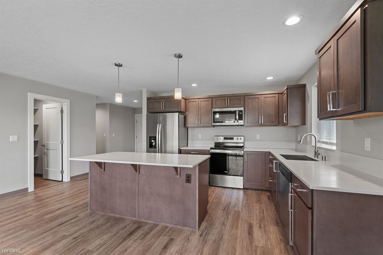 Primary Photo - 3 br, 2 bath Duplex - 1211 North Coach Drive