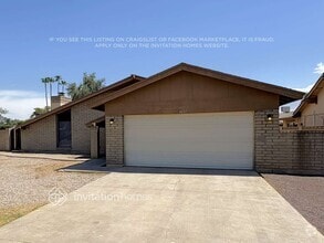 Building Photo - 4637 W Vista Ave