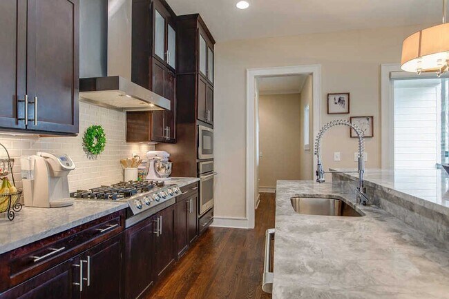 Foto del edificio - 1810B Elliott Ave