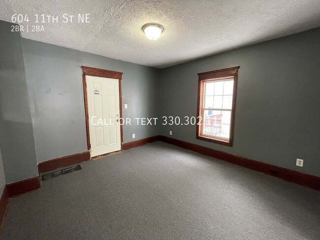 Building Photo - Two bedroom two bathroom home for rent