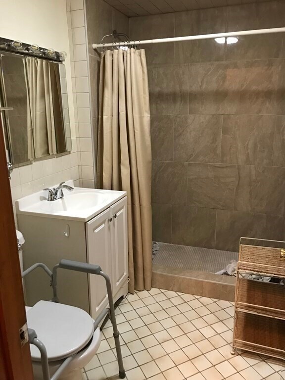 Foto del edificio - 6-8 Rice Ave