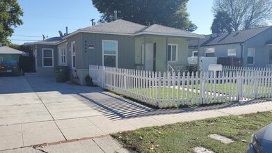 Building Photo - 6548 Aldea Ave