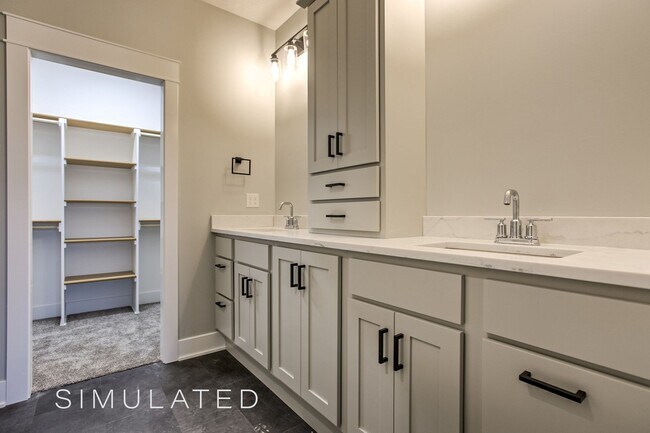 Foto del edificio - Luxury Townhome