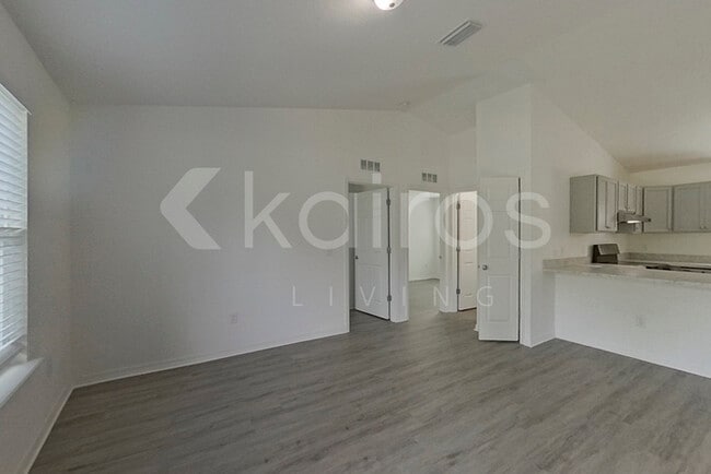 Building Photo - 2852 SW 161st Loop