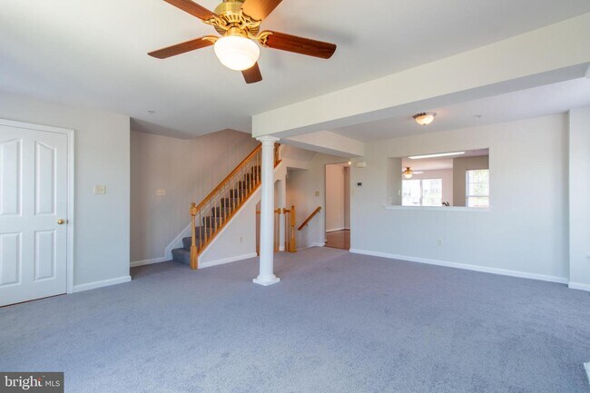 Building Photo - 3081 Miranda Pl
