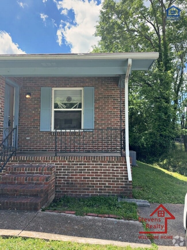 Building Photo - 4705 Metro Park Ln
