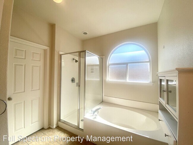 Building Photo - 3 br, 2.5 bath House - 10918 Toscana Isle