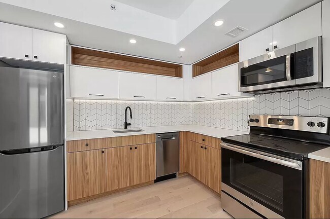 Building Photo - 60 West 125th Street