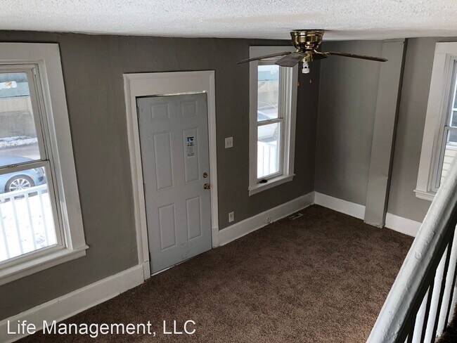 Foto del edificio - 3 br, 1 bath House - 6115 13th Avenue
