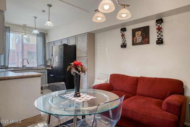 Foto del edificio - 154 W 5th St