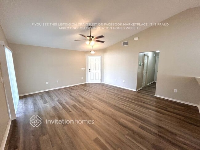 Building Photo - 4518 Fairway Oaks Dr