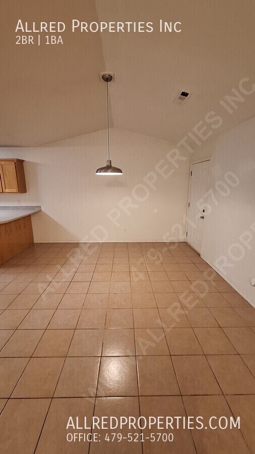 Foto del edificio - 2697 N Center St