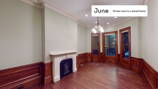 Foto del edificio - Room in Shared 5 bed/2 bath home