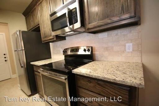 Foto del edificio - 3108-3110 Francis Dr