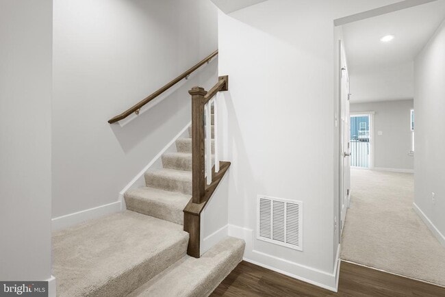 Building Photo - 148 Fletcher Cir