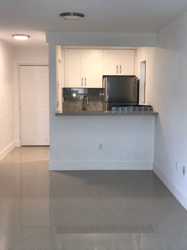 Foto del edificio - 142 SW 18th Ave