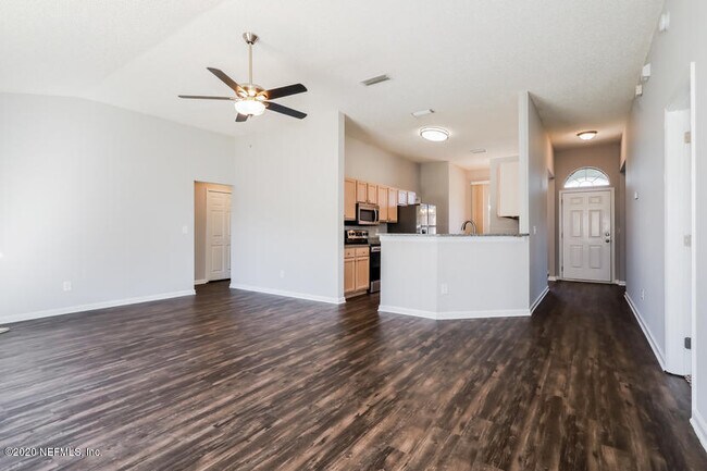Foto del edificio - 3757 Woodbriar Dr