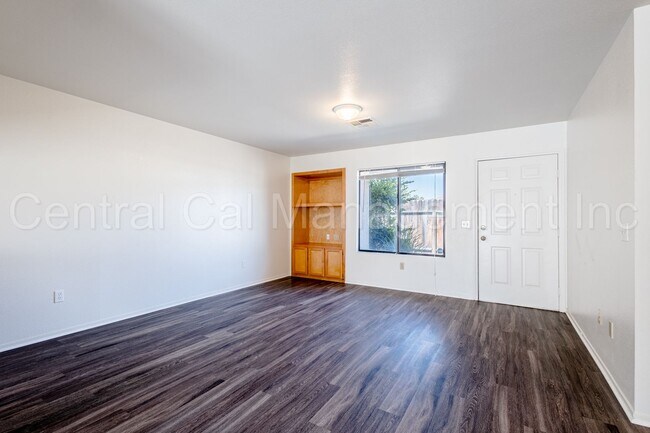 Building Photo - 8506 Laborough Dr