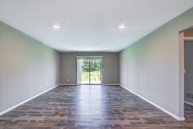 Foto del edificio - 2 Bedroom Town Home