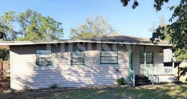Building Photo - 10070 Harris Ave