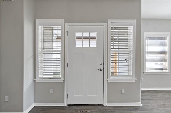 Foto del edificio - 2509 Shady Rte Ln