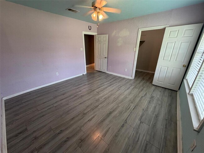 Foto del edificio - 1401 E 29th St