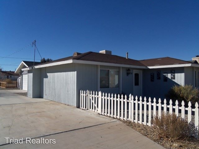Primary Photo - 6758 Alpine Ave