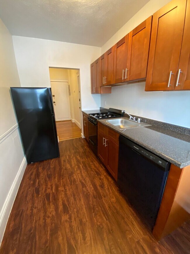 116 Washington St, Boston, MA 02135 Condo for Rent in Boston, MA