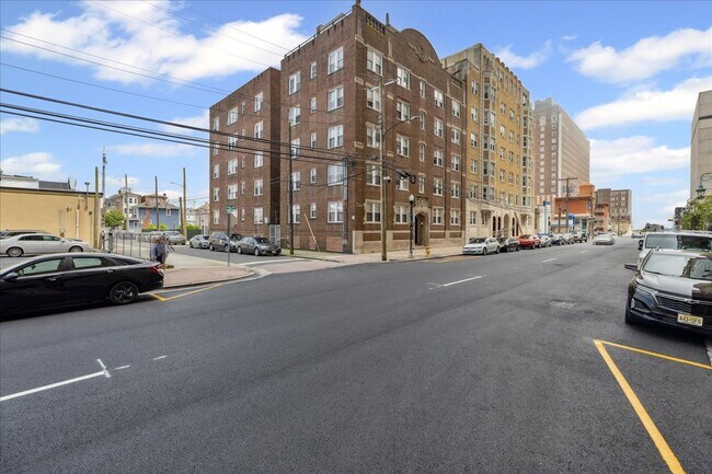 Foto del edificio - 33 S Iowa Ave